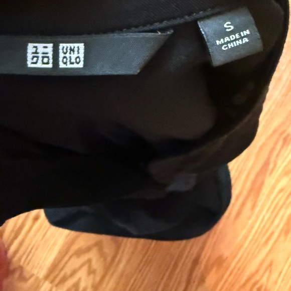 Uniqlo Black Long Sleeve Blouse - Picture 4 of 7